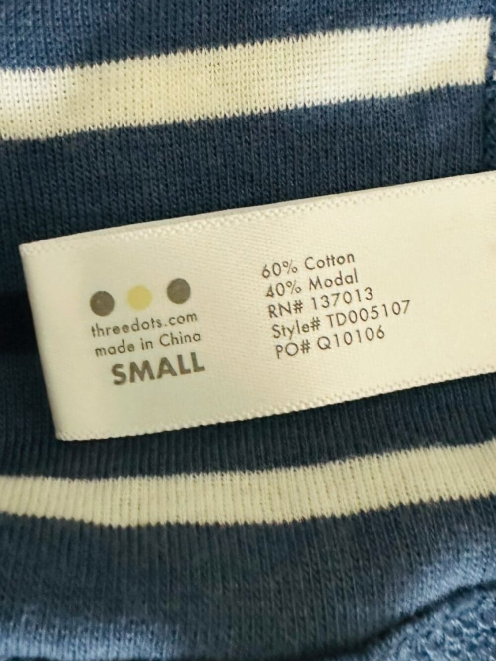 Three Dots Women's Size S Stripe Long Sleeve Crew Neck Blue White Knit Top NEW - Picture 8 of 8